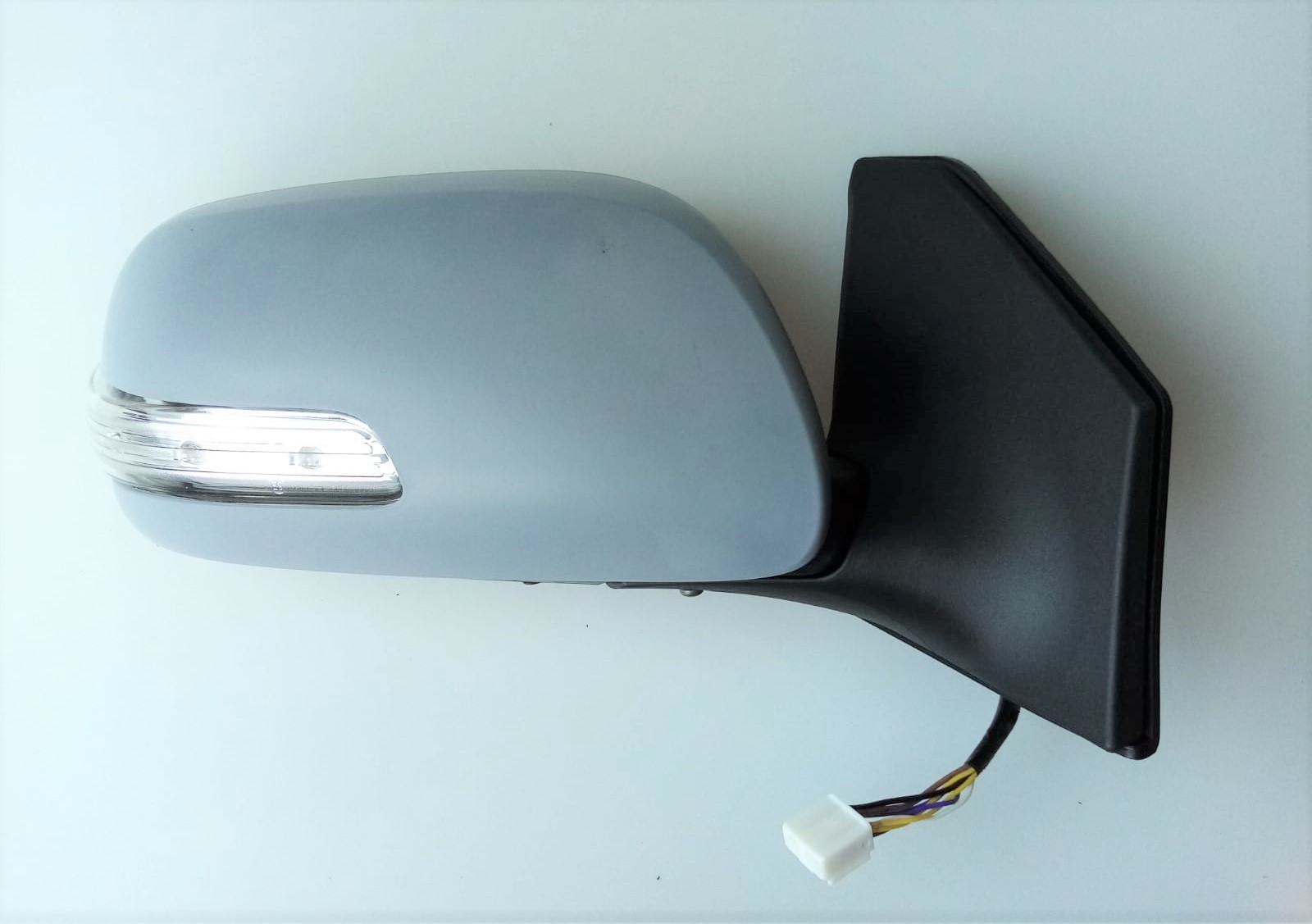 DIŞ DİKİZ AYNA TOYOTA AVENSİS 2006-2009 ELEKTRİKLİ ISITMALI ASTARLI SİNYALLİ SAĞ
