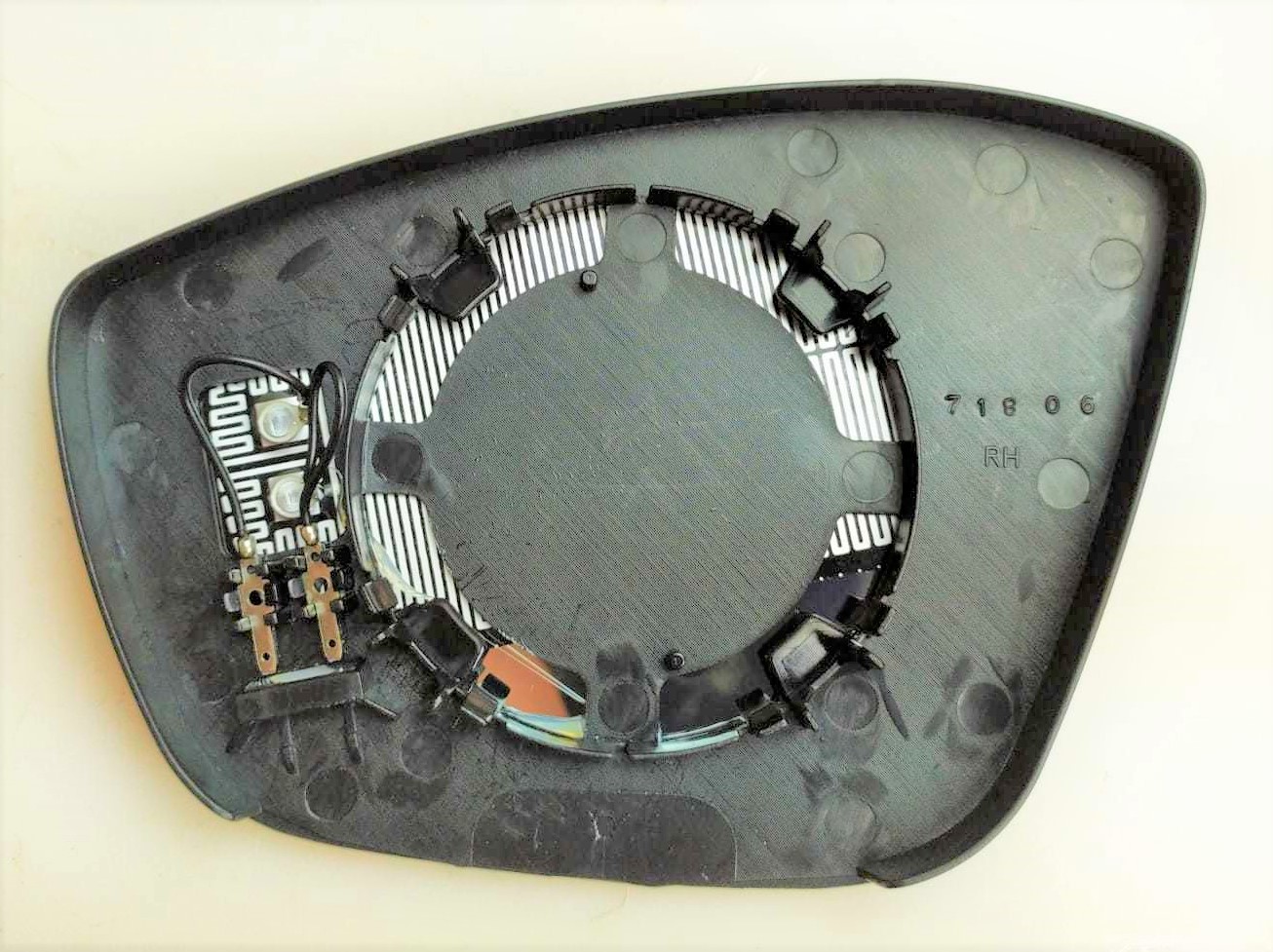 AYNA CAMI PEUGEOT 208 (308 2014-)2012- ISITMALI SAĞ