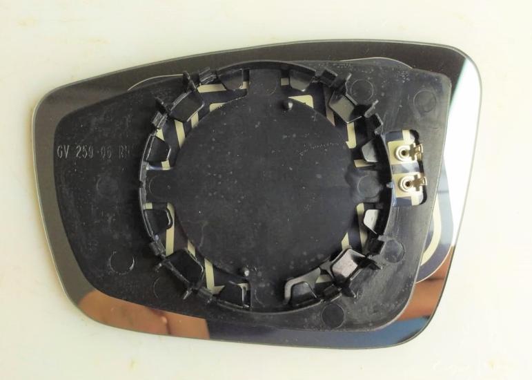 AYNA CAMI SKODA-SEAT RAPİD TOLEDO ( FABİA 2015-) 2012- ISITMALI SAĞ